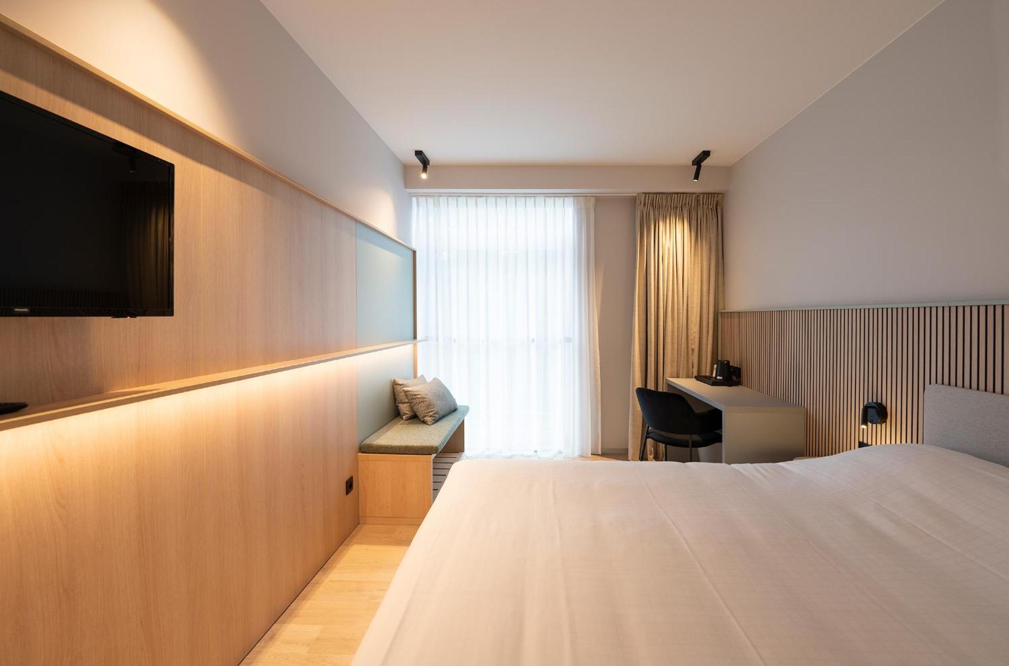 Parkhotel Изегем Екстериор снимка